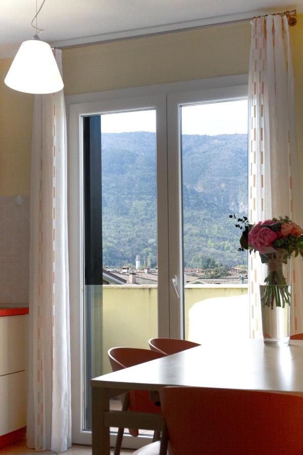 Appartamento Borgo Peschiere Maniago Buitenkant foto