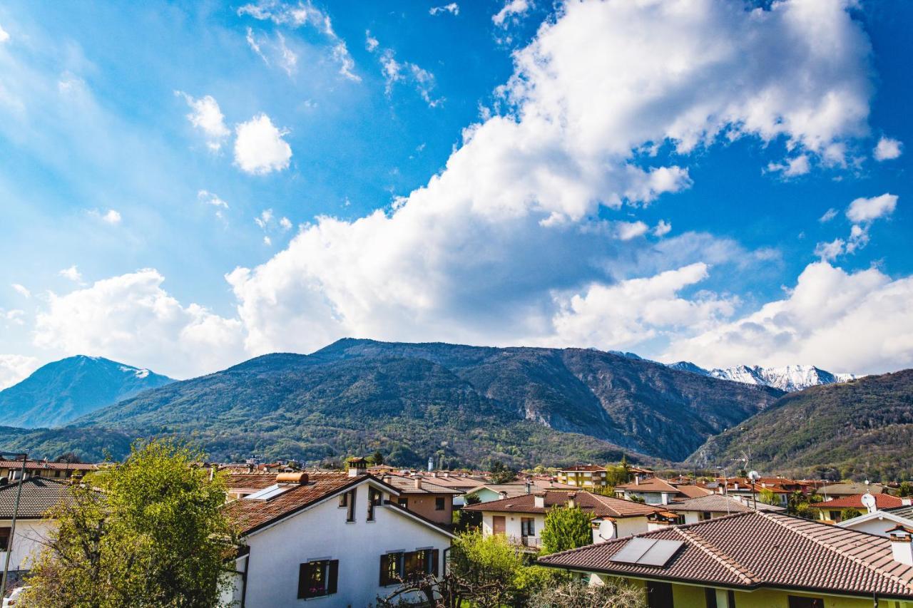 Appartamento Borgo Peschiere Maniago Buitenkant foto